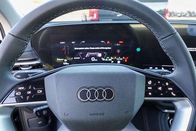 Photo of 2025 Tambora Flame Audi Q5