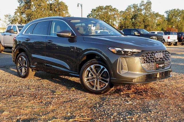 Photo of 2025 Tambora Flame Audi Q5