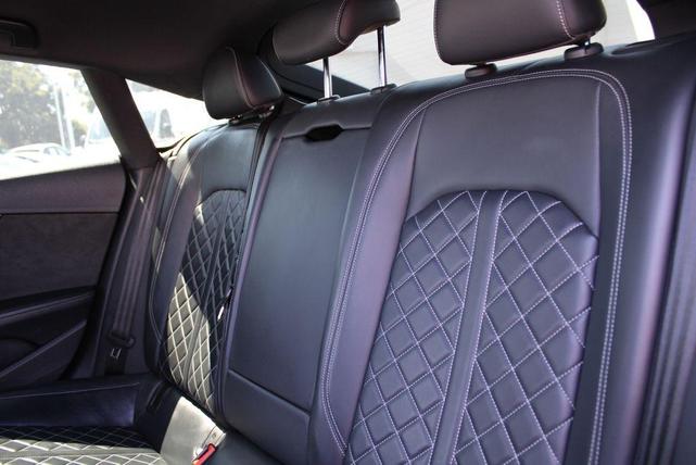 Photo of 2019 Mythos Black Metallic Audi S5