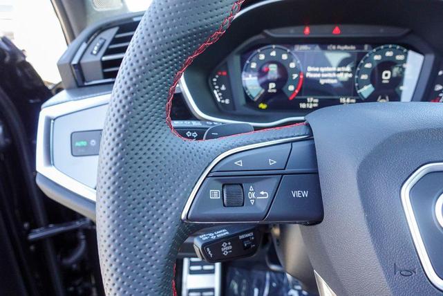 Photo of 2025 Mythos Black Metallic Audi Q3