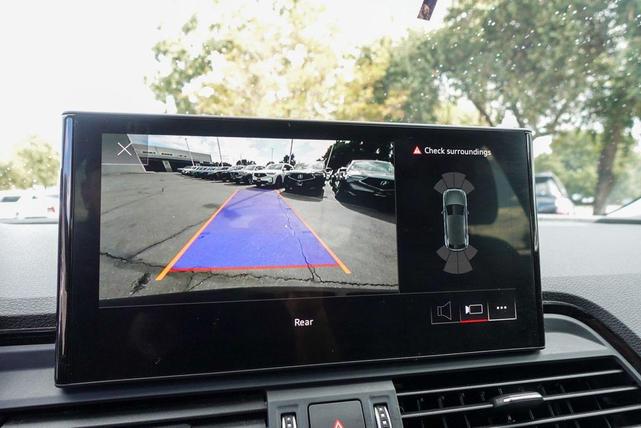 Photo of 2023 Mythos Black Metallic Audi Q5