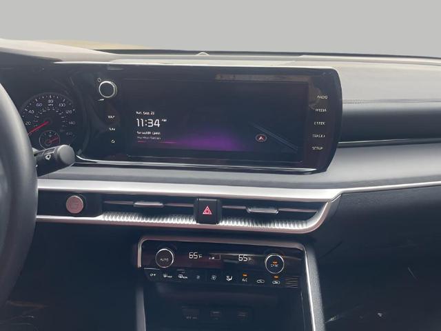 Photo of 2023 Wolf Gray Kia K5