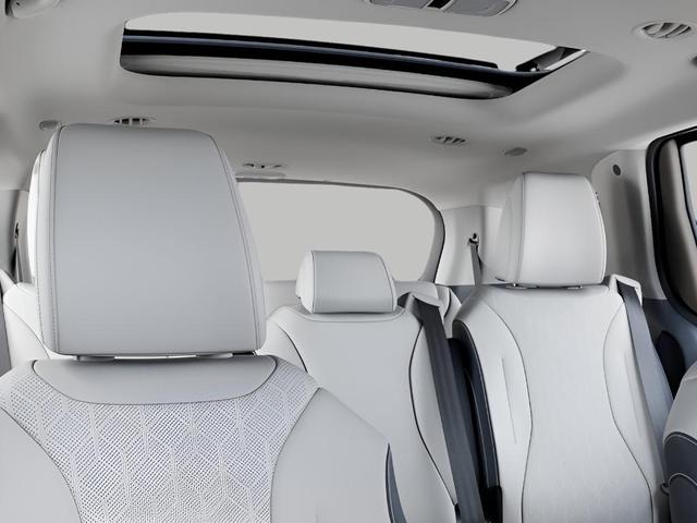 Photo of 2026 Gray Kia Carnival Hybrid