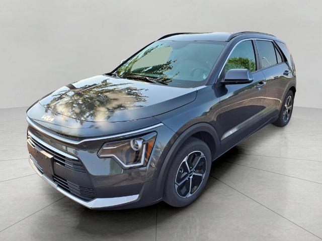 Photo of 2023 Gray Kia Niro