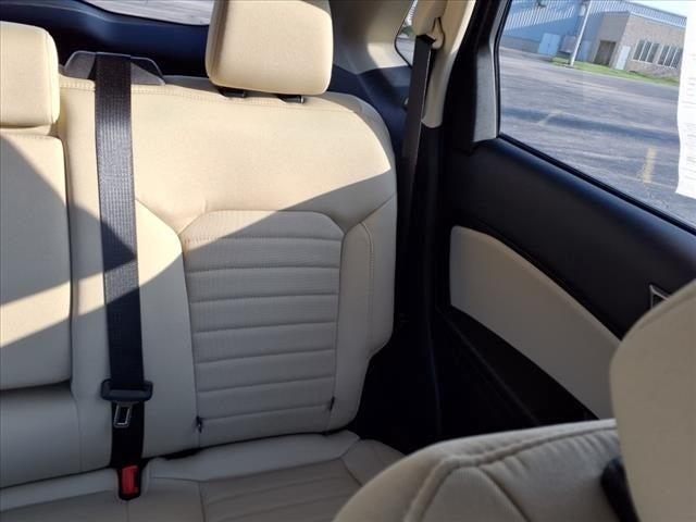 Photo of 2024 Agate Black Metallic Ford Edge