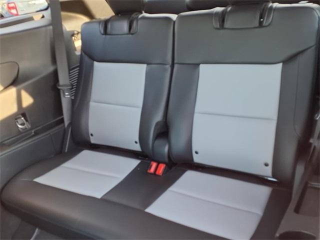 Photo of 2023 Iconic Silver Metallic Ford Explorer