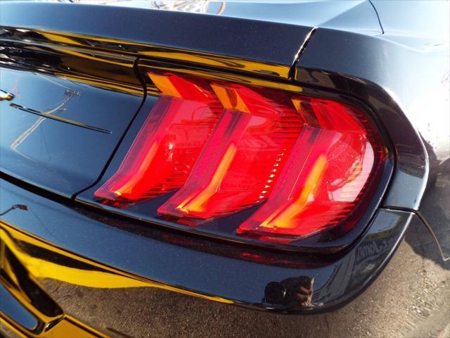 Photo of 2019 Black Ford Mustang