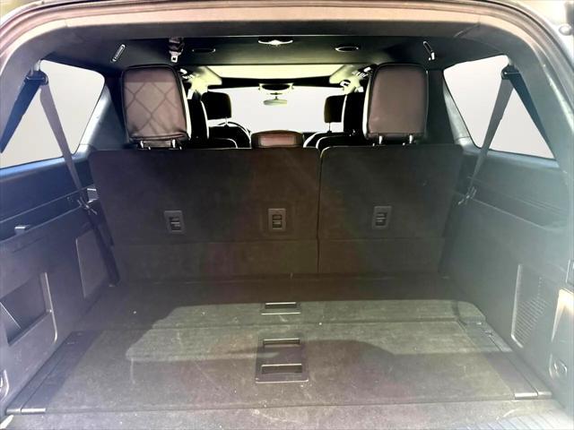 Photo of 2022 White Ford Expedition