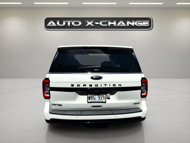 Photo of 2022 White Ford Expedition