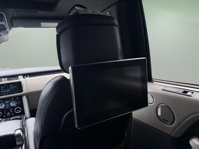 Photo of 2020 Black Land Rover Range Rover