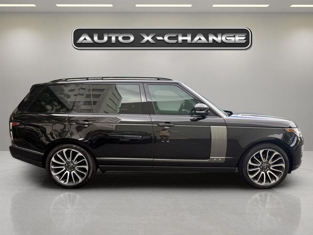 Photo of 2020 Black Land Rover Range Rover