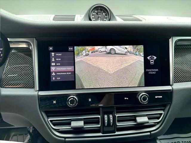 Photo of 2023 Green Porsche Macan