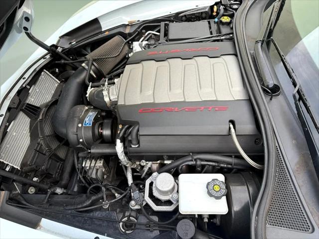 Photo of 2019 White Chevrolet Corvette