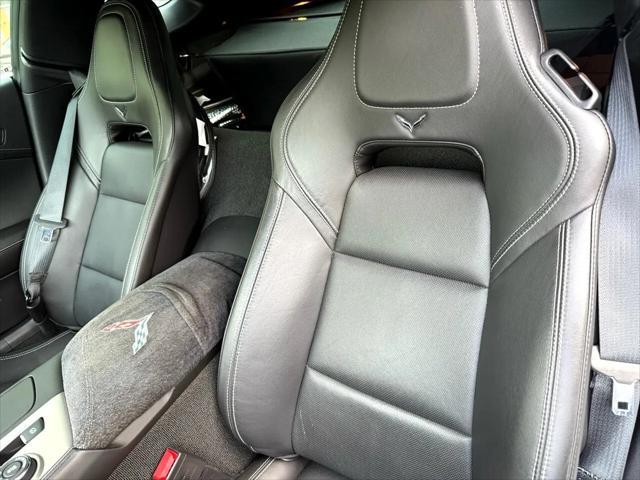 Photo of 2019 White Chevrolet Corvette