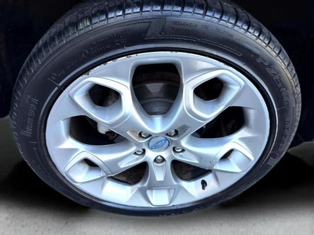 Photo of 2013 Burgundy Ford Escape