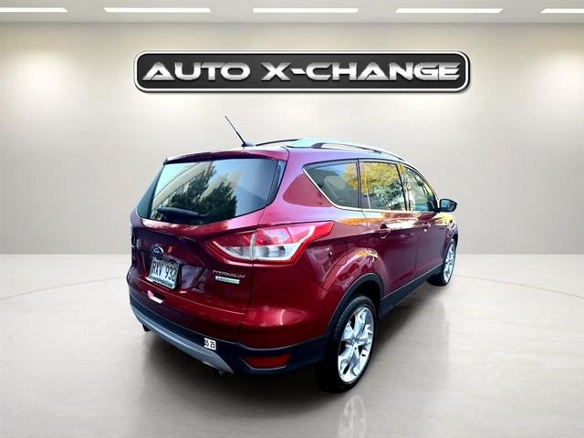 Photo of 2013 Burgundy Ford Escape