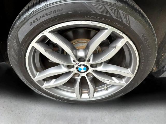 Photo of 2016 Black BMW X4