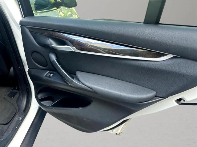 Photo of 2016 White BMW X5