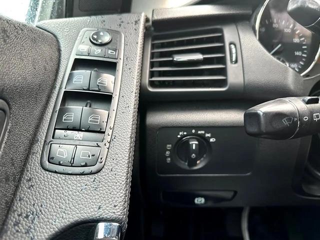 Photo of 2008 Silver Mercedes-Benz R-Class