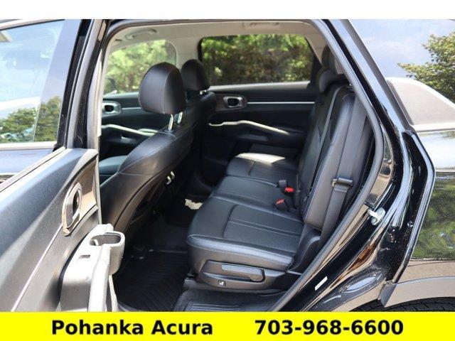 Photo of 2022 Ebony Black Kia Sorento