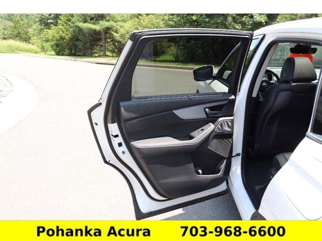 Photo of 2025 Platinum White Acura MDX