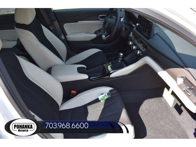 Photo of 2025 Platinum White Pearl Acura Integra