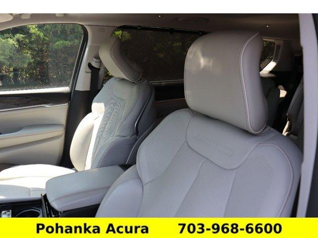 Photo of 2021 Baltic Gray Metallic Clearcoat Jeep Grand Cherokee L