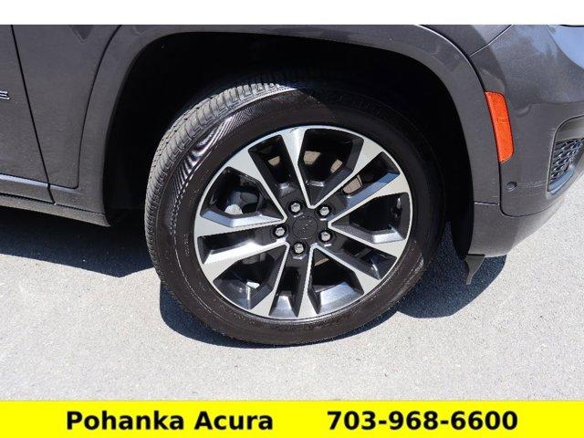 Photo of 2021 Baltic Gray Metallic Clearcoat Jeep Grand Cherokee L