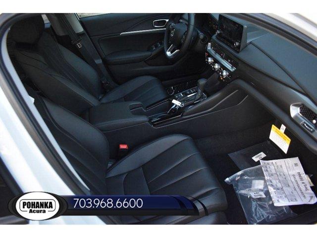 Photo of 2025 Platinum White Pearl Acura Integra