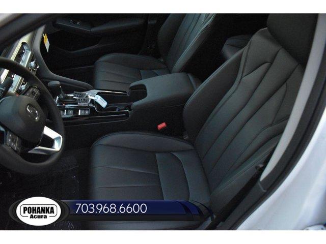 Photo of 2025 Platinum White Pearl Acura Integra