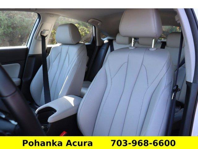 Photo of 2025 Platinum White Pearl Acura Integra