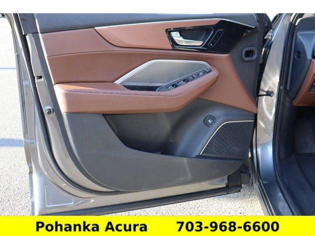 Photo of 2023 Liquid Carbon Metallic Acura MDX