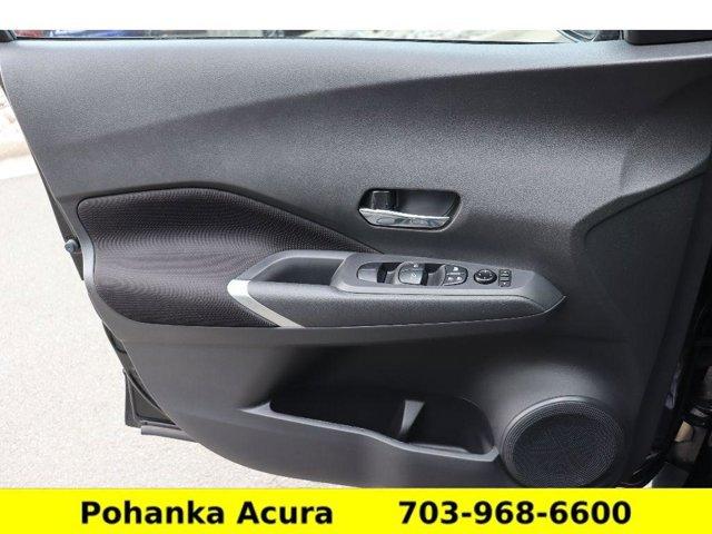 Photo of 2021 Super Black Nissan Kicks