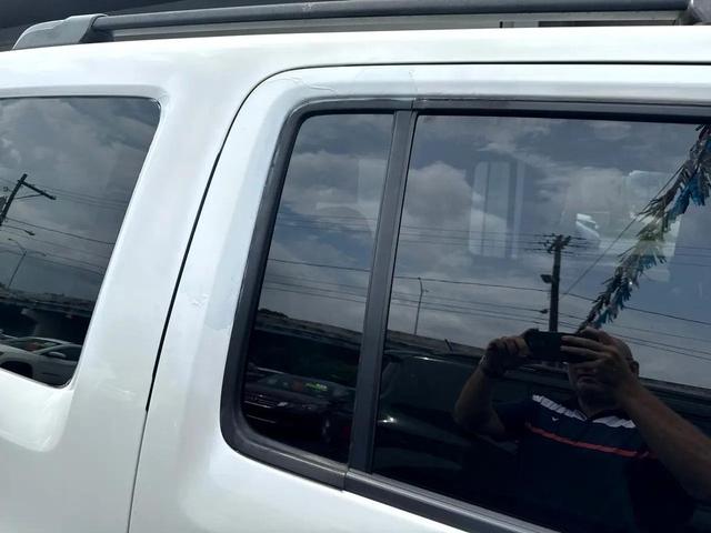 Photo of 2013 White Honda Pilot