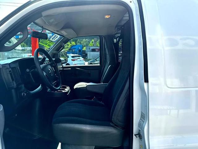 Photo of 2018 White GMC Savana 2500