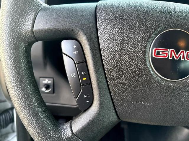 Photo of 2018 White GMC Savana 2500