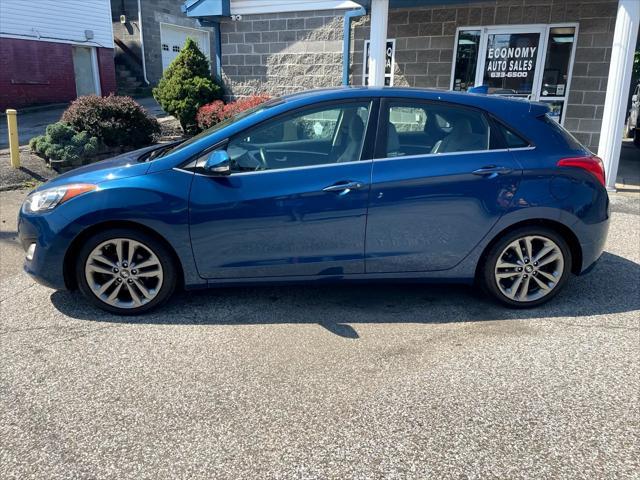 Photo of 2016 Blue Hyundai Elantra GT