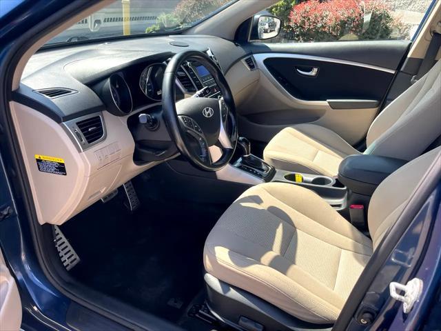 Photo of 2016 Blue Hyundai Elantra GT