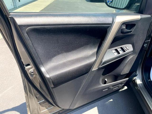Photo of 2015 Bronze Toyota RAV4