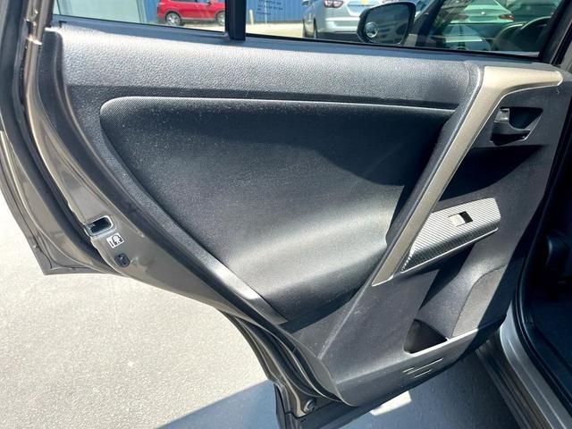Photo of 2015 Bronze Toyota RAV4