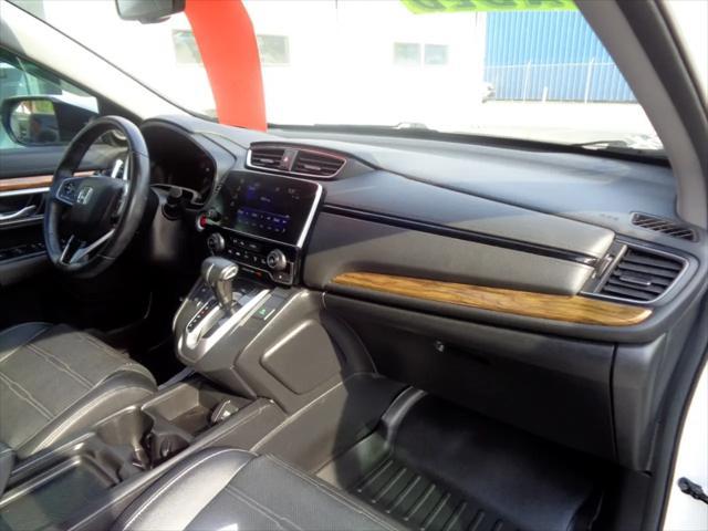 Photo of 2019 White Honda CR-V