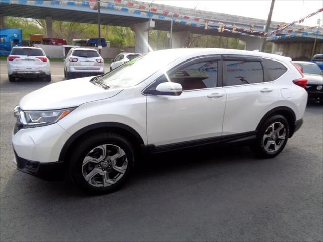 Photo of 2019 White Honda CR-V