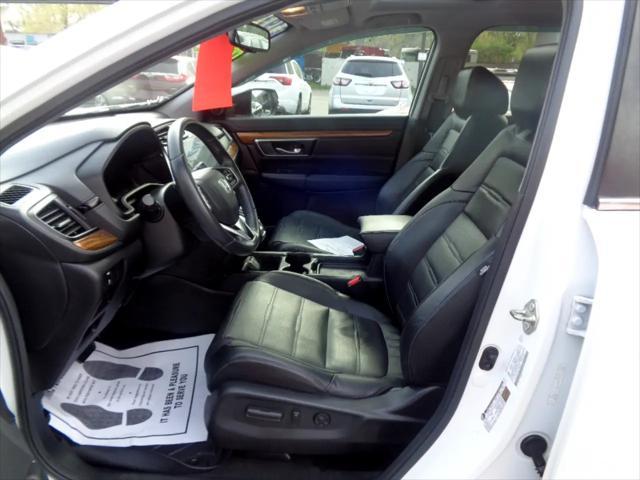 Photo of 2019 White Honda CR-V