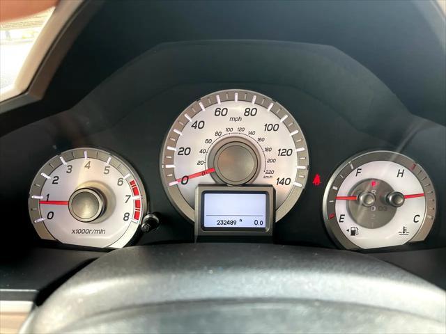 Photo of 2012 White Honda Pilot