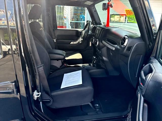 Photo of 2013 Black Jeep Wrangler Unlimited