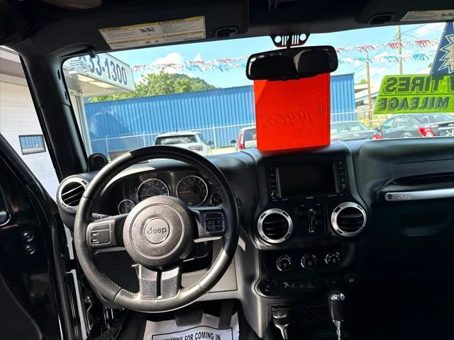 Photo of 2013 Black Jeep Wrangler Unlimited