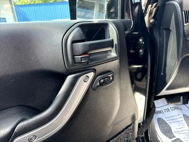Photo of 2013 Black Jeep Wrangler Unlimited