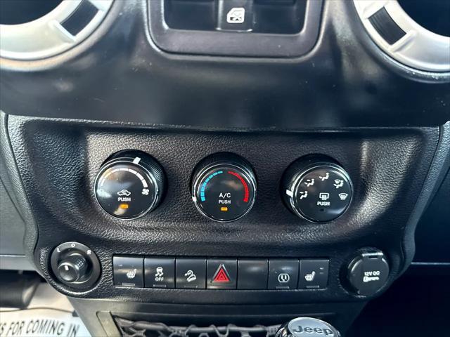 Photo of 2013 Black Jeep Wrangler Unlimited