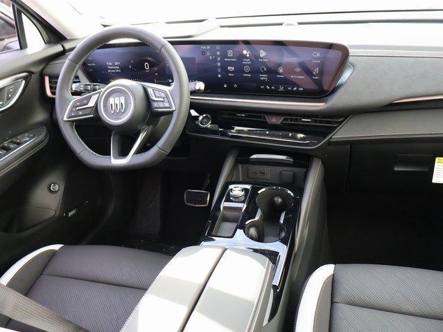 Photo of 2025 Summit White Buick Envision