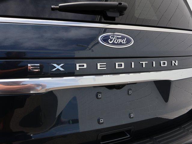 Photo of 2024 Stone Blue Metallic Ford Expedition